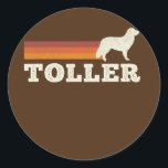 Adesivo Vintage Nova Scotia Duck Tolling Retriever Toller<br><div class="desc">Vintage Nova Scotia Duck Tolling Retriever Toller Retro Mom Gift. Perfect gift for your dad,  mom,  papa,  men,  women,  friend and family members on Thanksgiving Day,  Christmas Day,  Mothers Day,  Fathers Day,  4th of July,  1776 Independent day,  Veterans Day,  Halloween Day,  Patrick's Day</div>