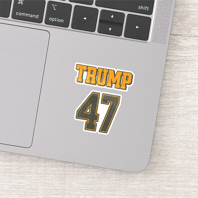 Adesivo Voltar Equipe Trump 47 Vintage (Detalhe)