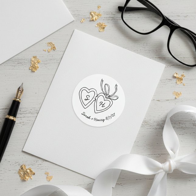 Adesivo Whimsical Heart Locket Doodle Sketch Modern CUSTOM (Whimsical Heart Locket Doodle Sketch Modern CUSTOM Classic Round Sticker
)