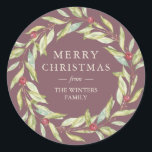 Adesivo Winter Greenery Berries Wreath Christmas Burgundy<br><div class="desc">Um selo de envelope de Natal moderno e simples ou uma etiqueta de presente de Natal com um verde-inverno de na moda e uma coroa de frutas num fundo de burlões. Basta adicionar seu nome de família. Desenvolvido exclusivamente para você pelo Happy Dolphin Studio. Se precisar de ajuda, entre em...</div>