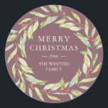 Adesivo Winter Greenery Berries Wreath Christmas Burgundy<br><div class="desc">Um selo de envelope de Natal moderno e simples ou uma etiqueta de presente de Natal com um verde-inverno de na moda e uma coroa de frutas num fundo de burlões. Basta adicionar seu nome de família. Desenvolvido exclusivamente para você pelo Happy Dolphin Studio. Se precisar de ajuda, entre em...</div>