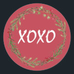 Adesivo Winter Greenery Berries Wreath Christmas XOXO<br><div class="desc">Vedante de envelope festivo elegante e moderno ou adesivo de presente para o Natal com o texto 'XOXO' na caligrafia branca em um fundo vermelho e um toque de na moda do verde e das bagas de inverno. Desenvolvido exclusivamente para você pelo Happy Dolphin Studio. Se precisar de ajuda ou...</div>