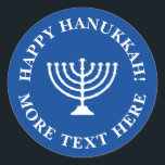Adesivos personalizados Feliz Hanukkah e selos de<br><div class="desc">Adesivos personalizados Feliz Hanukkah e selos de envelope. Faça seus próprios selos de envelope personalizados e selos de festa. Adicione seu próprio texto em torno do logotipo do candelabro menorah. Modelo azul e branco para feriados judaicos.</div>