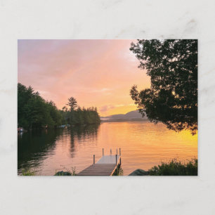 Adirondack Sunset em um cartão postal do lago