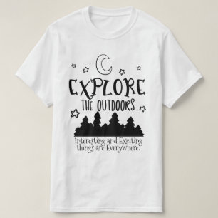 "Adventure Aguarda" T-shirt personalizável
