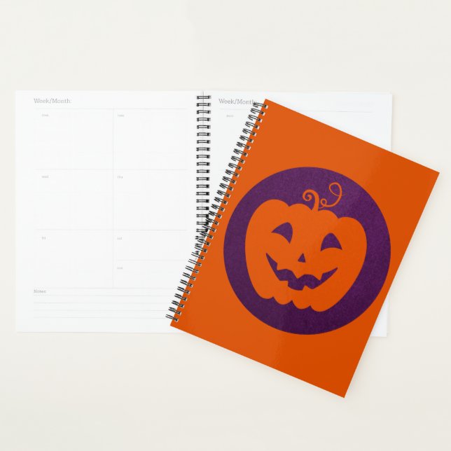 Agenda Abóbora Laranja Halloween em Pumpkin no Fundo Puro (Exibição)