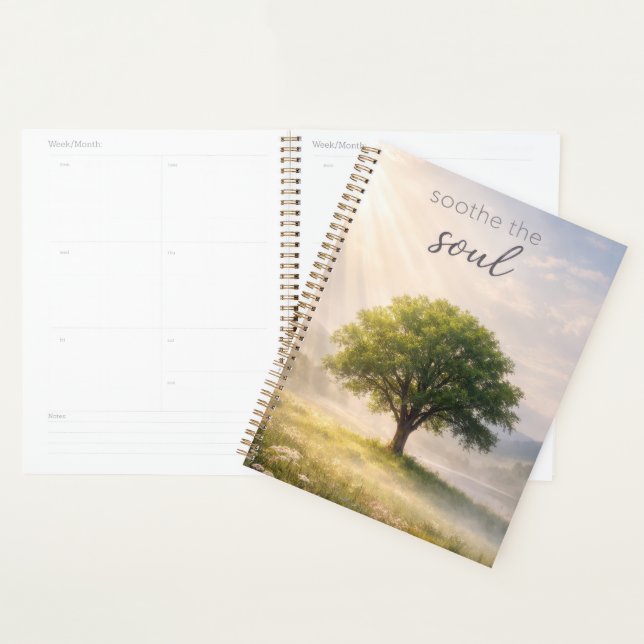 Agenda Árvore Verde Em Raios de Sol (Exibição)