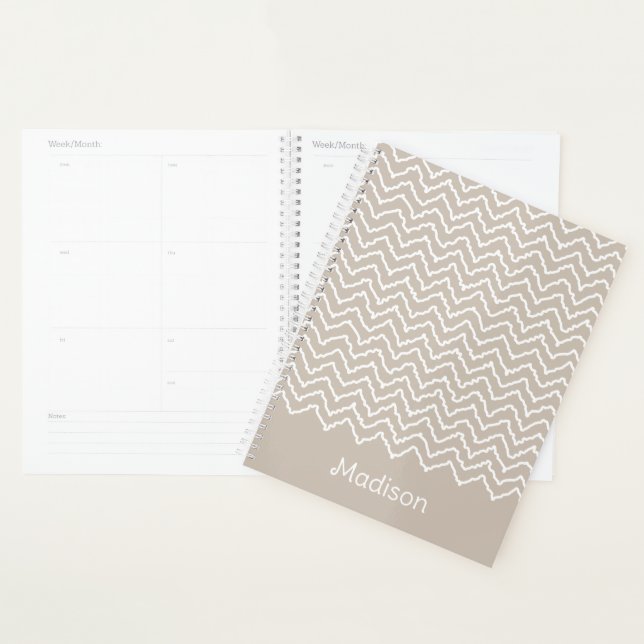 Agenda Beige And White Squiggly Chevron Zigzag With Name (Exibição)