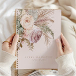 Agenda Boho Watercolor Floral Personalizado Nome Ano<br><div class="desc">Esta é uma aquarela personalizada boho pampas, grama notebook floral. Todas as fontes e textos são editáveis // Para itens correspondentes, visite a coleção "NOTEBOOKS PLANNERS" na loja By Nicole Design Zazzle. * Se você gosta deste design, mas não o vê disponível para algo que você está procurando, por favor,...</div>