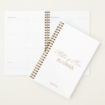 Agenda Casamento Elegante Moderno da "Matriz do Planador<br><div class="desc">Projetado para coordenar com a Coleção de Convite para Casamento "Chloe". Para alterar os detalhes, clique em "Detalhes". Para mover o texto ou alterar o tamanho, a fonte ou a cor, clique em "Editar usando a Ferramenta de Design". Exibir o link de coleção nesta página para ver todos os itens...</div>