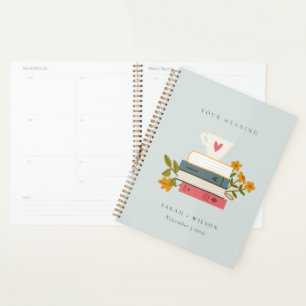 Agenda Casamento Floral de Livros Históricos Empilhados A