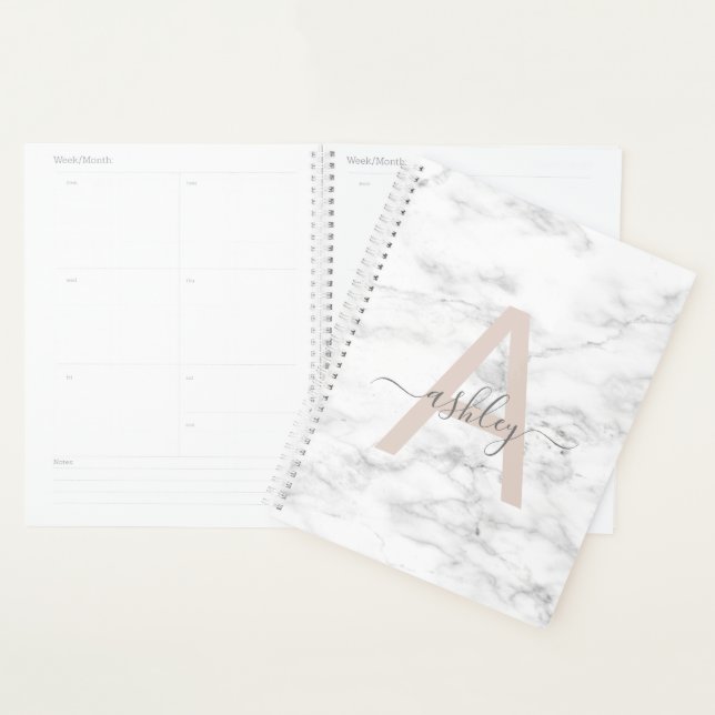 Agenda Chic Blush White Marble Script Name Monogramo (Exibição)
