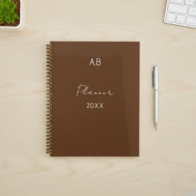 Agenda Chocolate Brown Professional Planner with name (Criador carregado)