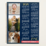 Agenda Colagem de Fotos da Família Dourada Coral do Marin<br><div class="desc">Comemore 2024 com este elegante planejador de calendário de colagens de fotos. Na dentro, esses planejadores têm páginas para você organizar suas semanas e meses. Com a adição do belo cobrir de calendário anual, você poderá ver o ano inteiro de uma só vez - e aproveitar 9 das suas fotos...</div>