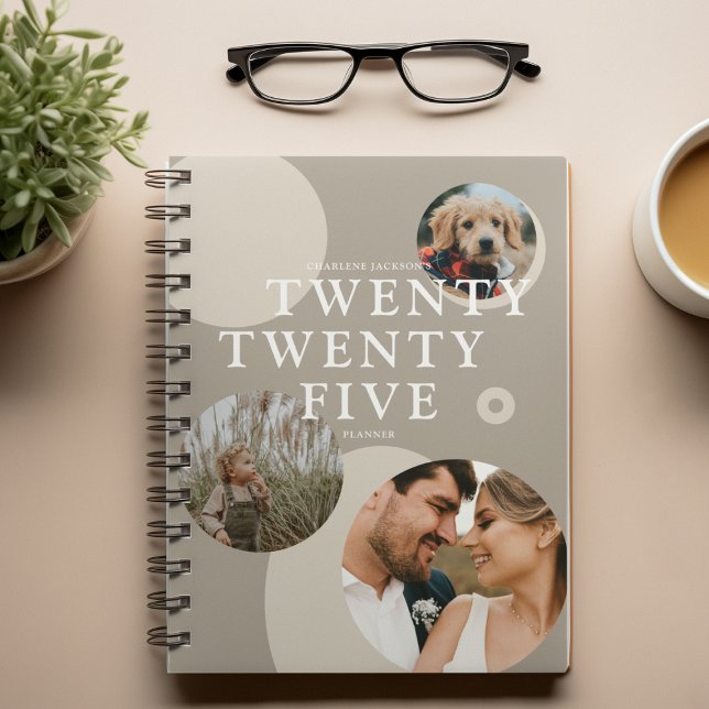 Agenda Colagem de Fotos Trendy Abstrato 2025 (Criador carregado)