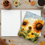 Agenda Cores Aquáticas Russas Cores Solares<br><div class="desc">Este design de planificador apresenta um campo de aquarela cheio de lindos girassóis. Personalize com um nome de família. Faz um Dia de as mães de excelente ou presente de aniversário. Criado pela imprensa simplesmente de farmácia.</div>