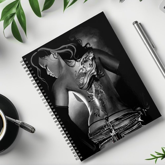 Agenda Dragon Tattoo Mulher Preta Branca (Criador carregado)