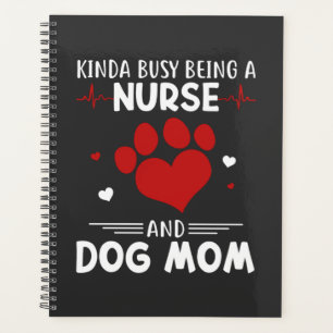 Agenda Enfermagem   Enfermeira E Cachorro Mãe