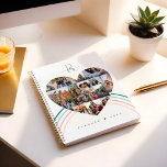 Agenda Esquema de Colagem da Grade de Foto do Coração Mon<br><div class="desc">Planeador de fotos de colagem de grade de fotos moderno do coração, com vários modelos de fotos para adicionar suas memórias favoritas de fotos. Adicione o seu nome ao seu monograma. O arco-íris cor-de-rosa e azul divertido é adicionado atrás da colagem fotocardíaca. O verso apresenta várias fotos do coração, assim...</div>