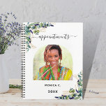 Agenda Eucalyptus greenery gold 2022<br><div class="desc">Personalize e adicione seu próprio dentro de foto ao quadro em forma de arco. Uma cor branca de fundo. Decorados com eucalipto verde e folhagem de ouro.  Adicione seu nome e um ano.</div>