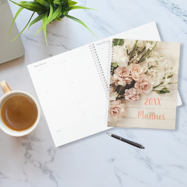 Agenda Flor e Rose Bouquet sobre madeira russa (Criador carregado)