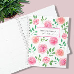 Agenda Floral Rosa Personalizado<br><div class="desc">Este bonito Planner floral é decorado com rosas cor-de-água rosa e folhas verdes. Facilmente personalizável. Use a opção Ferramenta Design para alterar o tamanho, o estilo e a cor do texto. Porque nós criamos a nossa trabalho de arte, você não encontrará esta imagem exata de outros designers. Original Watercolor ©...</div>