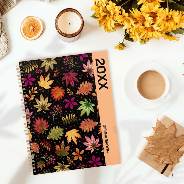 Agenda Folhagem de outono Botânica em Preto (Botanical Autumn Leaves Fall Foliage on Black Planner)