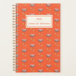 Agenda Folk Floral Laranja Escandinavo Personalizado<br><div class="desc">Bonito e minimalista,  esta arte folclórica folclórica moderna,  ao estilo dinamarquês,  apresenta um padrão de flores simples em laranja. Personalize-o com o seu nome.</div>