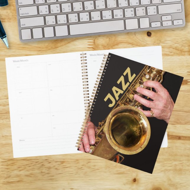Agenda Fotomusicista Tocando Saxofone Dourado (In Situ)