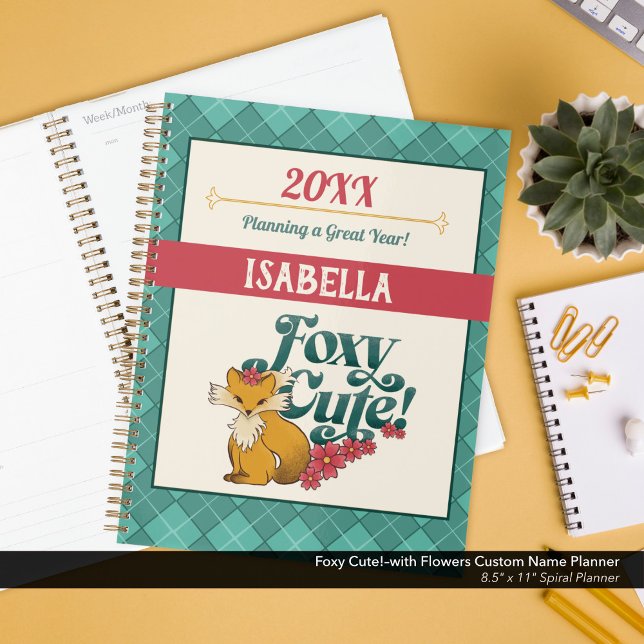 Agenda Foxy Cute!–com Flores Nome Personalizado (Foxy Cute!–Planner Personalized with Your Name.)