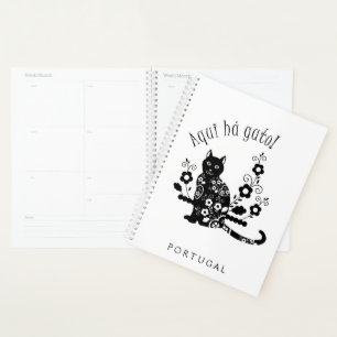 Agenda Gato negro com flores e expressão portuguesa
