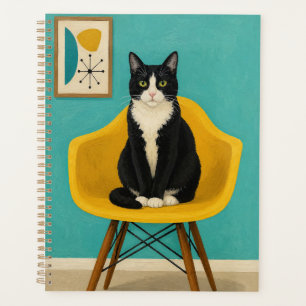 Agenda Gato Tuxedo em Cadeira Amarela de Meados do Século