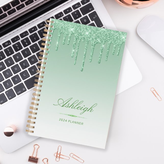 Agenda Glitter de Luxo Chic - Glitter Verde 2024 (Criador carregado)
