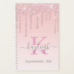 Agenda Glitter Dourado Girly Rosa Monograma 2021<br><div class="desc">O brilho rosa ouro moderno e feminino pingava no livro de marcação e no planejador da espiral de fundo branco rosa em 2021. Este design apresenta pincelada rosa-pincelada pincelada dourada pingando em fundo branco de rosa claro com nome e modelo de texto monograma. O nome é escrito com um belo...</div>