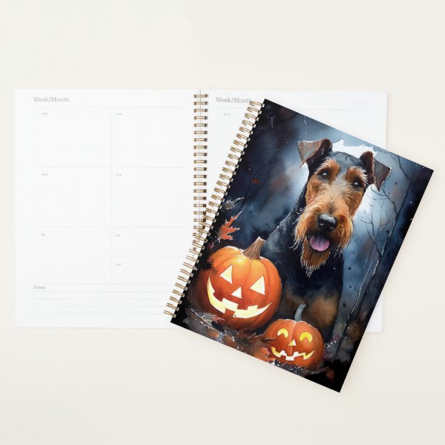 Agenda Halloween Airedale Com Pumpkins Assustado (Exibição)