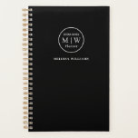 Agenda Iniciais de Monograma Preto Elegante Mensalmente<br><div class="desc">Este planejador mensal semanal preto e branco é uma forma excelente de começar a sua jornada de planejamento. É versátil o suficiente para ser usado para uma variedade de propósitos, desde projetos pessoais e escolares até projetos de trabalho empresarial. Além disso, começa a qualquer momento para que você se organize...</div>