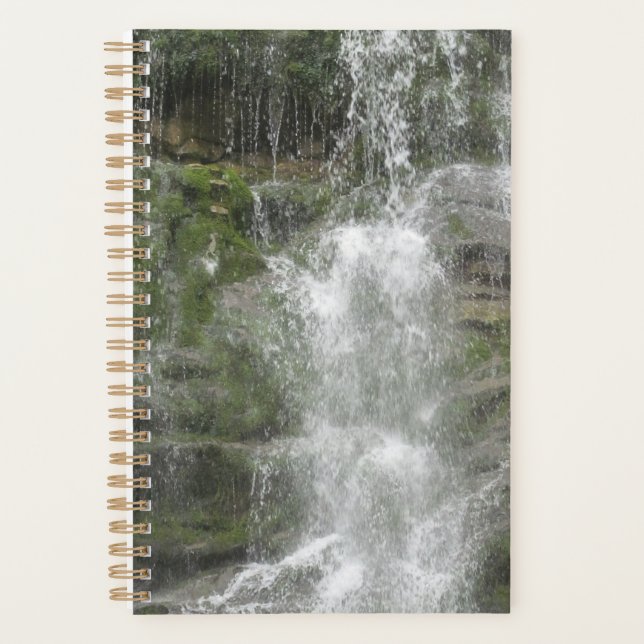 Agenda La Chute Waterfall no Parque Nacional de Forillon (Frente)