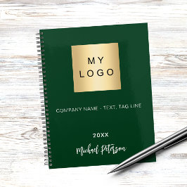 Agenda Logotipo comercial esmerald green name script 2026