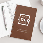 Agenda Logotipo da empresa personalizado Promocional come<br><div class="desc">Personalize facilmente este planejador com o logotipo da sua própria empresa e informações comerciais. Ajuste a personalização da marca para o próximo nível selecionando uma cor de fundo que corresponda à cor da sua marca.</div>