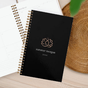 Agenda Logotipo de Lotus Dourado preto e Rosa