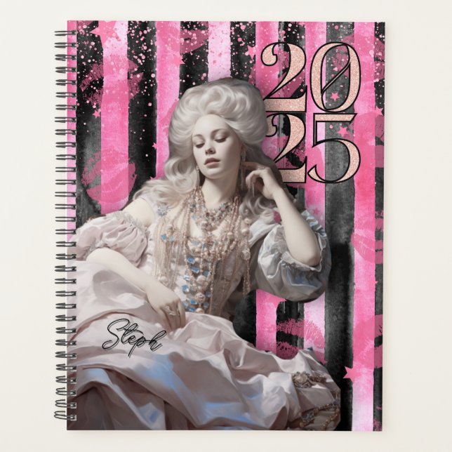 Agenda Marie Antoinette Rosa Quente Personalizável Inspir (Frente)