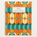 Agenda Meio século Retroativo Laranja Personalizado 2025<br><div class="desc">Entre no estilo com este Planejador Personalizado de Padrão Moderno do Meio século Retroativo, com um design azul e laranja! Inspirado pela estética clássica do século do médio, este planejador combina formas geométricas elegantes e matizes vibrantes para um olhar eterno mas tendencioso. Perfeito para ficar organizado com um toque de...</div>