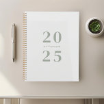 Agenda Moderno Sage Minimalista 2025<br><div class="desc">Notebook planejado personalizado com design moderno minimalista com cores neutras e modernas.</div>