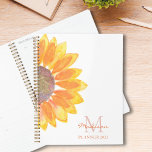 Agenda Monograma de girassol 2025<br><div class="desc">Este planificador floral é decorado com um girassol de cor amarela e monograma na tipografia do na moda. É facilmente personalizável e um presente de excelente para um amante de girassol. Original Watercolor © Michele Davies.</div>