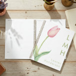 Agenda Monograma de Tulipas de Aquarela Rosa Mínima Moder<br><div class="desc">Apresentando nosso planejador moderno e elegante, onde a simplicidade e a beleza de uma tulipa cor-de-água rosa-tronco solteiro levam o palco central. Contra um fundo primitivo, essa design capta a essência da elegância pura e subestimada. Adicione um nome e iniciais para um toque pessoal. Criado pela imprensa simplesmente de farmácia....</div>