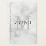 Agenda Monograma e Nome Personalizados do Mármaco Branco<br><div class="desc">Monograma Personalizado e Presente de Nome apresenta o nome personalizado em cinza e monograma em cinza de luz como fundo,  no estilo de fonte serif clássico,  em fundo de mármore branco. Perfeito como presente de feriado,  presente de dia de os pais para pai e presente para qualquer ocasião especial.</div>