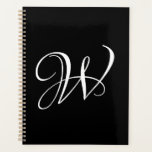 Agenda Monograma personalizado de caligrafia inicial<br><div class="desc">Planeador personalizado de caligrafia personalizado de letra inicial de monograma elegante. Texto branco personalizado sobre fundo preto. Verifique o resto da coleção Projetos Brighton para obter itens de correspondência e coordenação. Sinta-se livre para enviar uma mensagem para perguntas ou ajuda do design.</div>