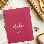 Agenda Nome das iniciais do monograma cor-de-rosa magenta<br><div class="desc">Um fundo magenta,  cor-de-rosa escuro e texto branco. Personalize e adicione suas iniciais,  nome e ano de monograma.</div>