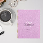 Agenda Nome das iniciais do monograma de couro rosado 202<br><div class="desc">Uma foto de couro azul como fundo e texto roxo. Personalize e adicione seu primeiro nome,  iniciais do monograma,  nome do cheio e um ano.</div>