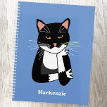 Agenda Nome de Gato Sarcástico Engraçado<br><div class="desc">Um gato de smoking Bicolor,  preto e branco,  sarcástico,  sem entusiasmo e irritado. Que seja. Altere o nome para personalizar.</div>